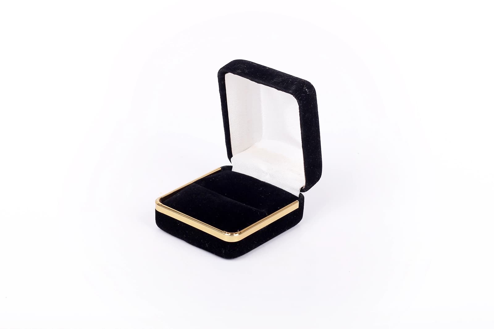 Luxury Jewelry Packaging with Refined Insert Engineering packaging sample 5